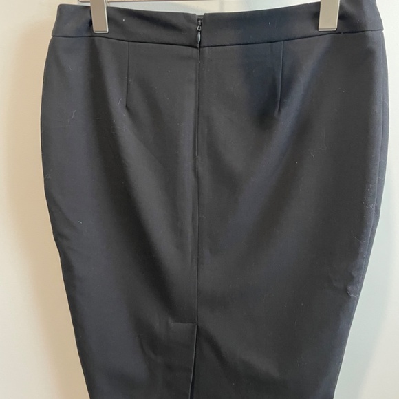 Black pencil skirt size 5 - Picture 2 of 2